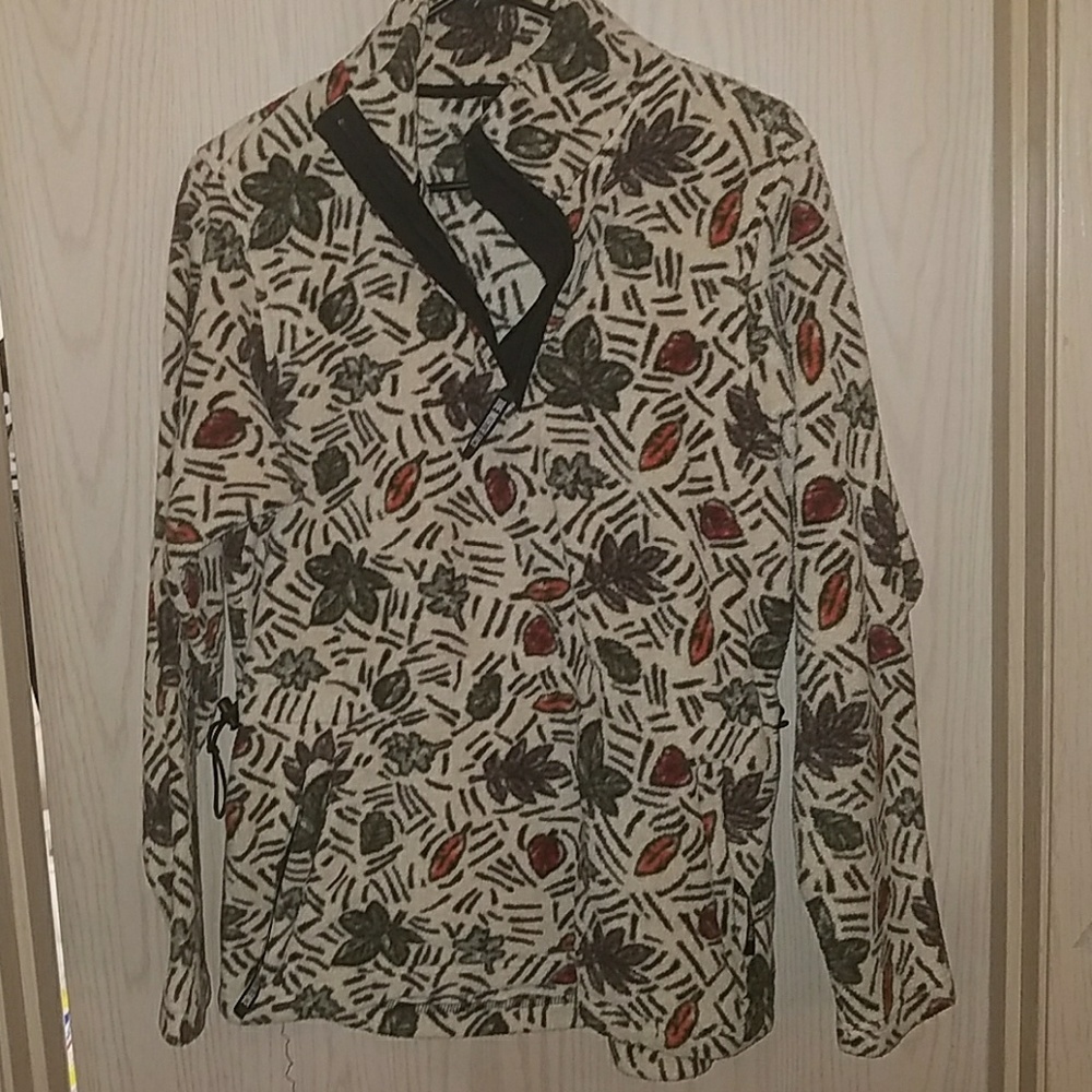 Northface Leaf 1/4 zip fleece